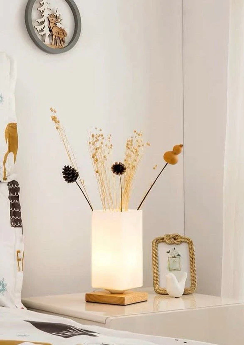 Dimmable Flower Vase 